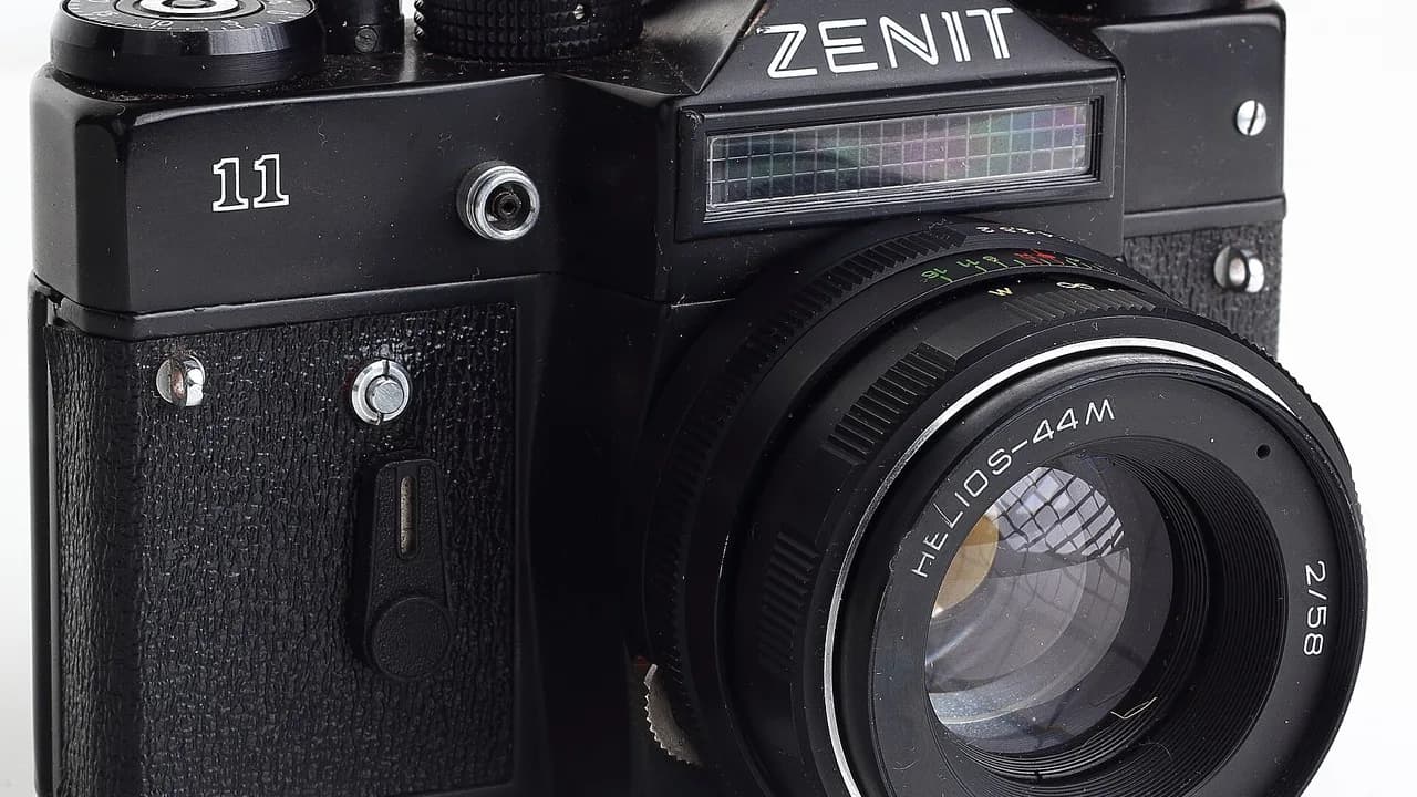 Cameras, mics and laptops: EMI versus full payment for journalists' gear